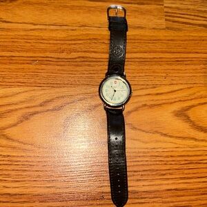 Genuine Leather Swiss Army glow in the dark watch .. HEAVY VINTAGE